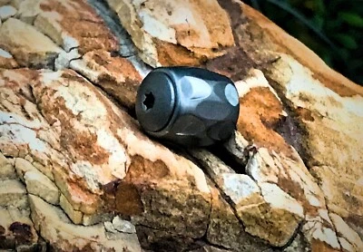 Lionsteel Grey Titanium Pearl/Lanyard Bead - Image 1 of 2