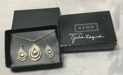 Ожерелье серьги золотистый каплевидный набор соответствующий Julia Baginski новый в коробке Avon - Изображение 1 из 4