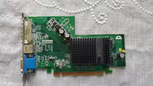 Dell ATI Radeon X300SE 128MB PCIe Video Graphics Card 0P5288 102-A33406-00 - Picture 1 of 3