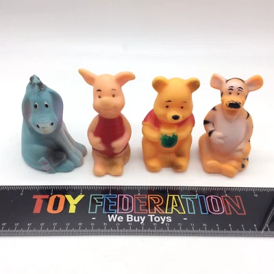 LOTE DE 4 juguetes de baño vintage de goma Sears Roebuck Disney WINNIE THE POOH Foto 1 de 4