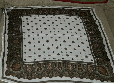 Liz Claiborne Preciosa Bufanda 100% Seda 20x20" Multicolor Foto 1 de 4