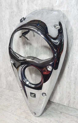 2004-2009 Honda VTX1300C OEM Front Gas Tank Cover w/10,418 Miles #17621-MEA-670 - Изображение 1 из 4