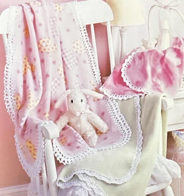 Leisure Arts Lot (4) Crochet Basics Easy Edgings Edgings For Fleece Plus  - Image 1 of 4