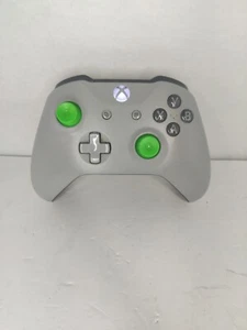 Microsoft Xbox One Wireless Controller Grau und Grün 1708 Gebraucht Getragen Getestet - Bild 1 von 3