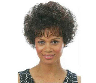 Peluca Dante estilo rizado corto de fibra sintética premium Motown Tress Foto 1 de 3