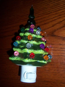 NEW TRENDY Retro Nostalgic XMAS MULTI COLOR PEG CERAMIC TREE NIGHT LIGHT - Picture 1 of 8