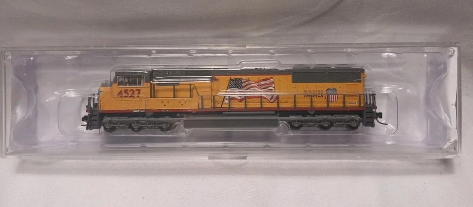 #2 UP N-scale Union Pacific SD70 Mac Engine/Locomotive 10726 #2 Building America - Image 1 of 4