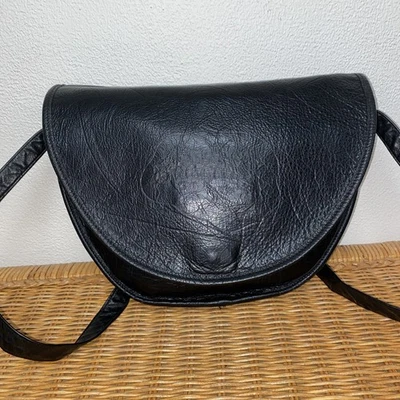 Bolso de mano vintage Carlos Falchi original de cuero negro en relieve ¡RARO! Foto 1 de 4