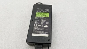 Genuine Sony AC Adapter PCGA-AC71 for Sony Vaio 19.5V - FREE S/H - Picture 1 of 4