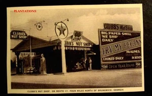 TIENDA DE NUECES CLUBB Y ESTACIÓN TEXACO, BRUNSWICK, GEORGIA, Fotografía - Imagen 1 de 1
