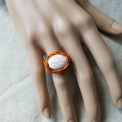 Anillo de moda envuelto en alambre de aluminio y magnesita blanca cremosa curativa - H Foto 1 de 3