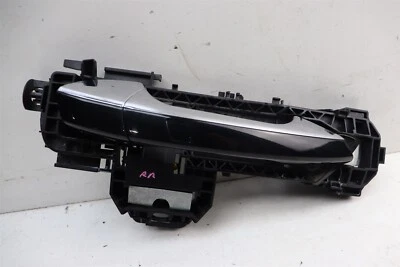 Manija puerta exterior trasera mercedes-benz cla45 amg c117 rhs a2047602734 j206 Foto 1 de 3