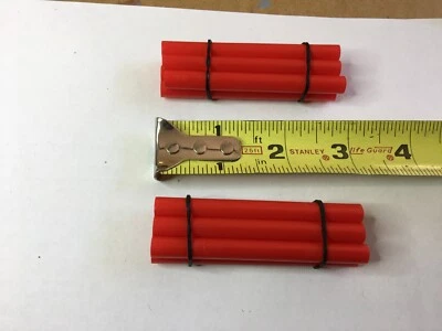 Train Car Loads: Red Pipe 2 6-Pipe Bundles Lot HO Scale Trains - Image 1 of 3