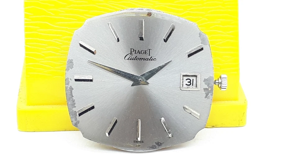 PIAGET 12PCI MOVEMENT AUTOMATIC DATE SWISS 30 J WATCH RARE WORKING! ULTRA THIN - Image 1 of 4