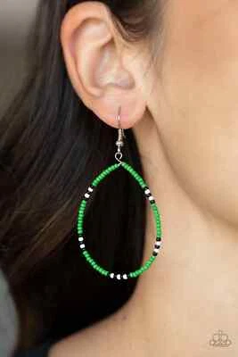 Paparazzi ~ Keep Up The Good BEADWORK Pendientes verdes Foto 1 de 2