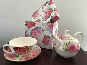 THE ENGLAND COLLECTION CUP SAUCER AND TEAPOT IN MATCHING PRESENTATION BOX UNUSED - Picture 1 of 8