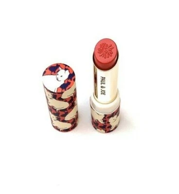 Lápiz Labial Paul & Joe Beaute N, 304 Opera Rouge, Estuche Gato Edición Limitada Foto 1 de 3