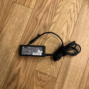 Cargador portátil HP 090604 - SIN adaptador de CA - Imagen 1 de 2