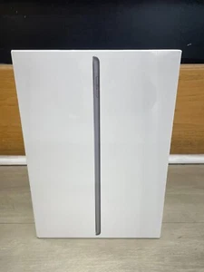Apple iPad (9th Generation) A2602 256 GB, Wi-Fi, 10.2 in - Silver - Picture 1 of 5