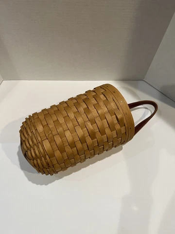 Longaberger 2003 Medium Classic Gatehouse Basket Warm Brown With Leather Handle Cover