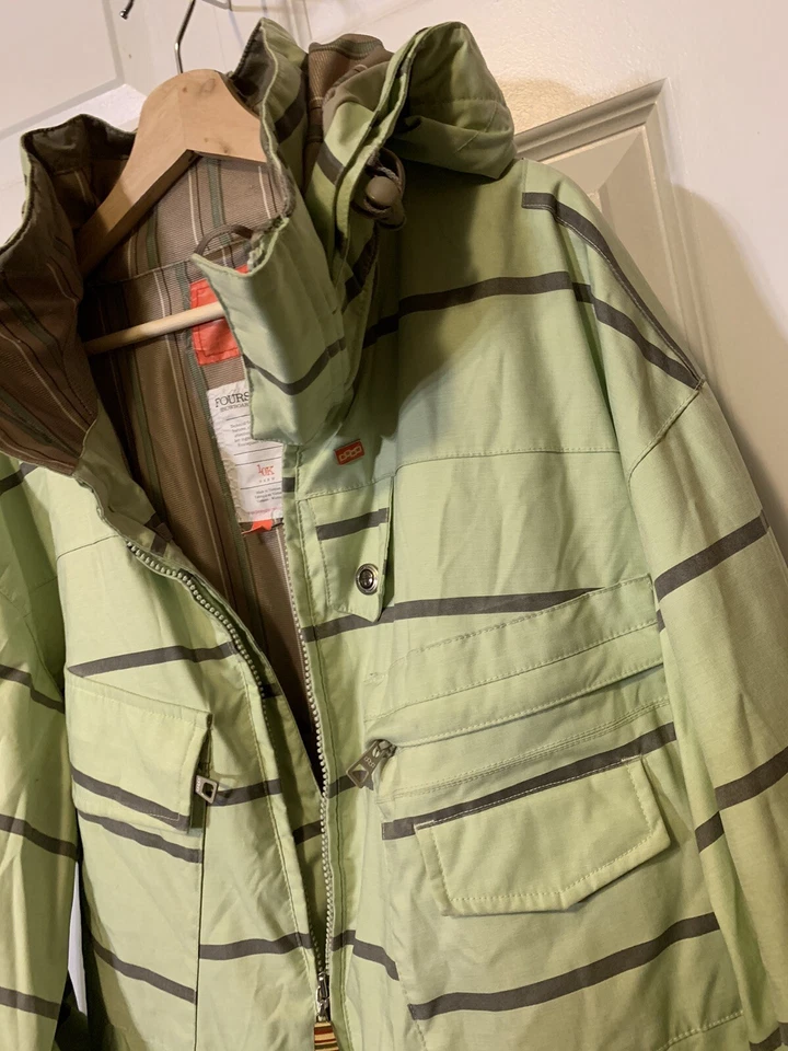 Foursquare Mens Sz L Snowboard 10K Outerwear Hooded Jacket Green Gray - Image 1 of 4