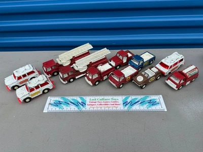 Lote De 11 Coches Juguetes Tootsie Vintage Coches Bomberos, Ambulancia, Camión Químico Foto 1 de 4
