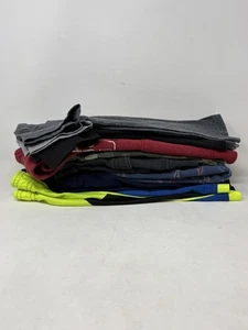 Jungen Bekleidungspaket Größe 4/4 T Shirts Shorts Hoodie Under Armour Camouflage Dino 9 Teile - Bild 1 von 7