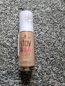 Essence Stay All Day 16H Long-Lasting MakeUp Foundation Shade 20 Soft Nude - Picture 1 of 2