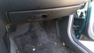 Conjunto de guantera Saturn Sl1 2000-2002 sedán puerta completa con pestillo gris 11c Foto 1 de 4