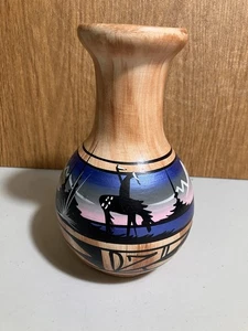 Navajo Native American Art 7” Pottery Vase Signed Laughing Dine - READ - Picture 1 of 7