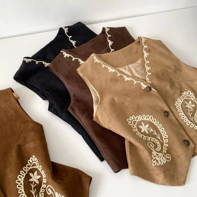 Gilet En Suède Brodé Style Boho Chic Avec Boutons Beiges Décoratifs CF55833 - Photo 1/4