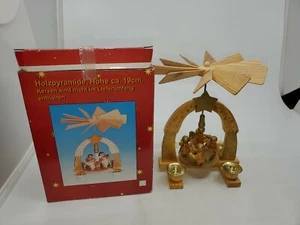 Tealight Pyramid Brown Height 19cm Christmas Holzpyramide - Picture 1 of 8