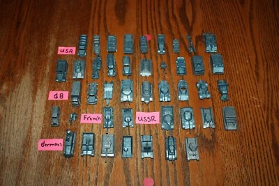 Juego de 43 MPC Miniatura Vintage Ejército Adolescentes-Tanques, Camiones, Jeeps, Armas A Foto 1 de 4