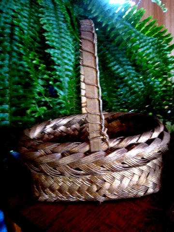 Vintage GOLD WOVEN WICKER/REED Easter Basket 8" X 9" Cover