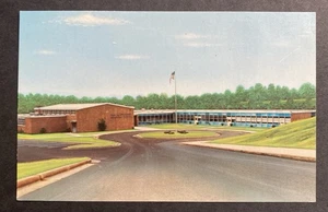 Postal de colección Carl B. Hutcherson Elementary School, Lynchburg, VA Virginia - Imagen 1 de 2