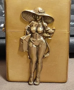 1 Stück Messing Sexy Strohhut Mädchen Zum Selbermachen Aufkleber passend für Zippo - Bild 1 von 6