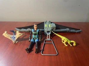 Jurassic Park 1997 The Lost World Glider Exclusive Ian Malcolm With Dinosaurs - Picture 1 of 13