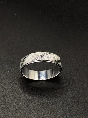 925 Sterling Silver Men’s Wedding Band Ring Size 9.5 - Image 1 of 4