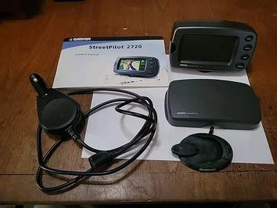 Garmin StreetPilot 2720 GPS Navigation Street Pilot W/ Charger & Mount Bundle - Image 1 of 4