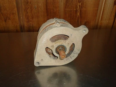 Alternador Motorcraft años 70 1980 Ford Mercury Mustang Capri LTD Fairmont Foto 1 de 4