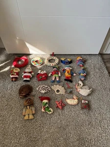 21 Vintage Handarbeit Filz Pailletten Weihnachtsschmuck Weihnachtsmann Disney Kranz Strumpf - Bild 1 von 7