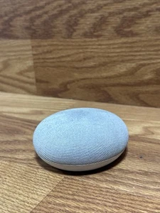 Google H2C Nest Mini Charcoal Wireless Chromecast Home Assistant & Smart Speaker - Picture 1 of 7