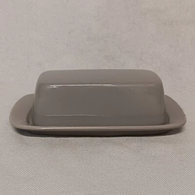 10 Strawberry Street Butter Dish With Lid Nova Gray 2.5" Tall x 8" x 4.5" - Image 1 of 4