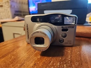 Fujifilm Discovery 70S Zoom Date 35mm 70mm Point & Shoot Film Camera Tested - Picture 1 of 10