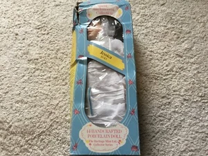 1992 Heritage Mint Ltd. Jessica 14” Handcrafted Porcelain Doll D-83 New in Box - Picture 1 of 2