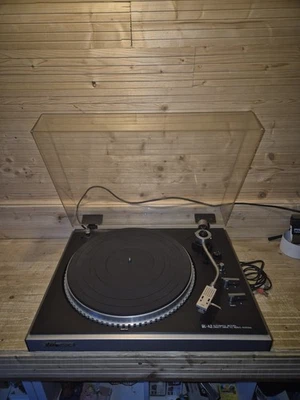 JVC Quartz Lock QL-A2 Automatic Return Direct Drive Turntable (SHOP) - Image 1 of 4