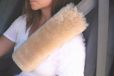 1 Merino Sheepskin Seat Belt Shoulder Strap Pad 12 inch Long BEIGE TAN USA Made! - Imagem 1 de 4