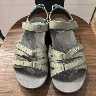 Sandalias Teva Tirra Burnt Olive para mujer con múltiples correas, para mujer talla 7,5, usadas en excelente estado Foto 1 de 4
