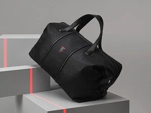 Genuine Ferrari Black Hypergrid Leather Duffle/Shoulder/Weekend/Gym Bag RRP £499 - Picture 1 of 11