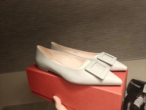 Roger Vivier Gommette Ball Celeste Size-40 - Picture 1 of 8